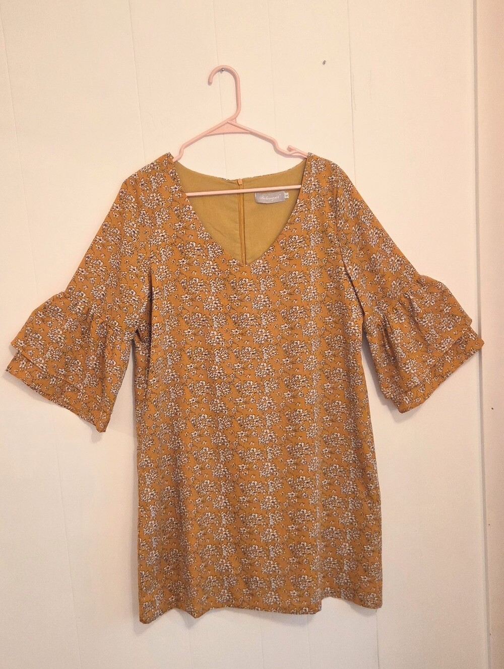 BOHO Belongsci Mustard Floral V Neck Bell Sleeves Dress - Picture 3 of 10